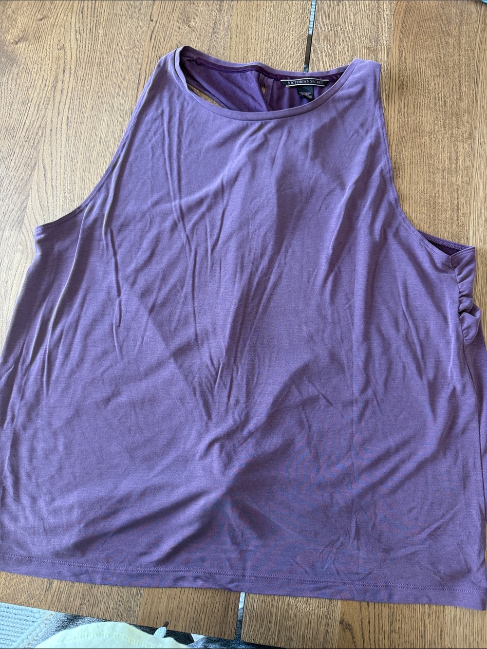 Victoria's Secret Purple Lavender Sleeveless Tank